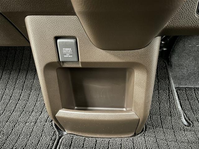 Ｎ－ＷＧＮ Ｌホンダセンシング　ＥＴＣ装備　Ｂモニタ　誤発進抑制　メモリーインターナビ　ＬＥＤランプ　ＤＶＤ　フルセグ　横滑り防止機能　セキュリティアラーム　キーフリー　ナビＴＶ　ＡＵＸ接続　スマートキー　サイドカーテンエアバック（29枚目）