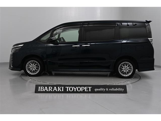 ヴォクシー ハイブリッドZS 煌III 地デジTV リヤカメラ Wエアコン スマートキー ミュージックプレイヤー接続可 DVD再生可 クルコン VSC キーレス アルミホイール ナビ&TV LEDヘッドランプ ETC 3列シート 記録簿(4枚目)