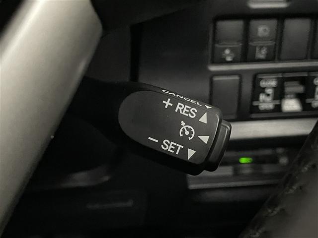 ヴォクシー ハイブリッドZS 煌III 地デジTV リヤカメラ Wエアコン スマートキー ミュージックプレイヤー接続可 DVD再生可 クルコン VSC キーレス アルミホイール ナビ&TV LEDヘッドランプ ETC 3列シート 記録簿(20枚目)