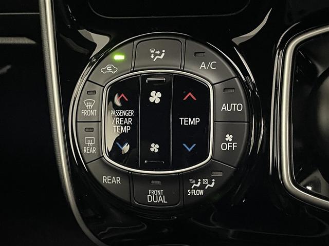 ヴォクシー ハイブリッドZS 煌III 地デジTV リヤカメラ Wエアコン スマートキー ミュージックプレイヤー接続可 DVD再生可 クルコン VSC キーレス アルミホイール ナビ&TV LEDヘッドランプ ETC 3列シート 記録簿(26枚目)