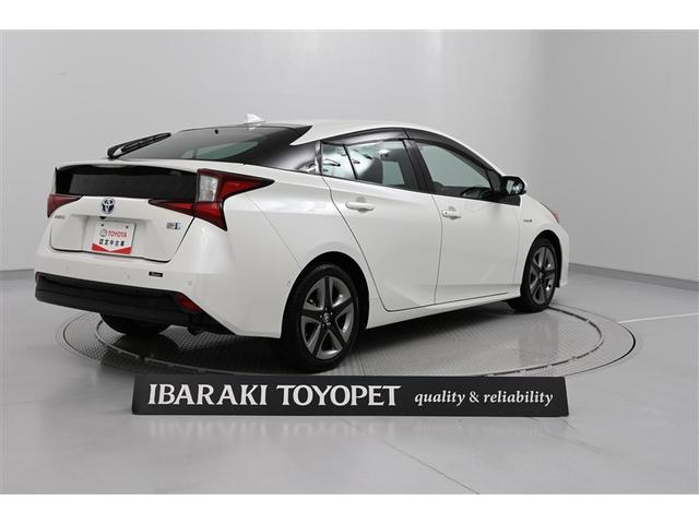 プリウス Aプレミアム ツーリングセレクション 横滑り防止機能 運転席パワーシート エアコン パワーウィンドウ ナビ&TV LEDライト 盗難防止装置 スマートキー&プッシュスタート キーレス ドライブレコーダー アルミホイール メモリナビ ABS(3枚目)