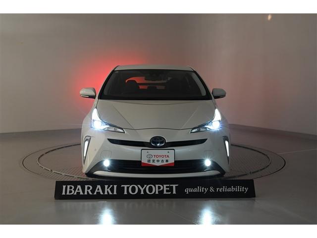 プリウス Aプレミアム ツーリングセレクション 横滑り防止機能 運転席パワーシート エアコン パワーウィンドウ ナビ&TV LEDライト 盗難防止装置 スマートキー&プッシュスタート キーレス ドライブレコーダー アルミホイール メモリナビ ABS(4枚目)