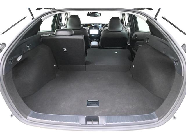 プリウス Aプレミアム ツーリングセレクション 横滑り防止機能 運転席パワーシート エアコン パワーウィンドウ ナビ&TV LEDライト 盗難防止装置 スマートキー&プッシュスタート キーレス ドライブレコーダー アルミホイール メモリナビ ABS(17枚目)