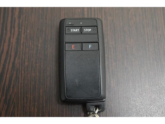 プリウス Aプレミアム ツーリングセレクション 横滑り防止機能 運転席パワーシート エアコン パワーウィンドウ ナビ&TV LEDライト 盗難防止装置 スマートキー&プッシュスタート キーレス ドライブレコーダー アルミホイール メモリナビ ABS(35枚目)