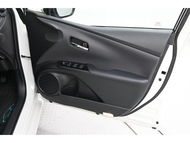 プリウス Aプレミアム ツーリングセレクション 横滑り防止機能 運転席パワーシート エアコン パワーウィンドウ ナビ&TV LEDライト 盗難防止装置 スマートキー&プッシュスタート キーレス ドライブレコーダー アルミホイール メモリナビ ABS(37枚目)