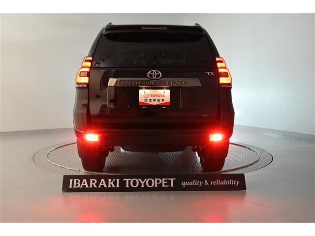 ランドクルーザープラド TX Lパッケージ・ブラックエディション 本革シート 寒冷地 記録簿 地デジ Pシート ナビ・TV DVD アルミホイール クルーズコントロール 横滑り防止装置 ミュージックプレイヤー接続可 ドライブレコーダー メモリーナビ LEDライト(8枚目)