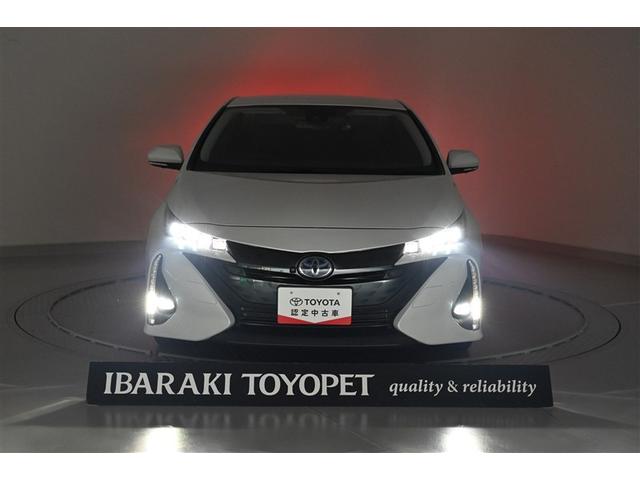 プリウスＰＨＶ Ａプレミアム　ＬＥＤライト　点検記録簿　横滑り防止機能　イモビライザー　ＥＴＣ　Ｂカメラ　パワステ　オートエアコン　ドラレコ　ＡＣ１００Ｖ電源　パワーウィンドウ　アルミ　ＡＢＳ　クルコン　メモリーナビ　エアバッグ（9枚目）