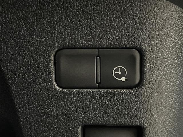 プリウスＰＨＶ Ａプレミアム　ＬＥＤライト　点検記録簿　横滑り防止機能　イモビライザー　ＥＴＣ　Ｂカメラ　パワステ　オートエアコン　ドラレコ　ＡＣ１００Ｖ電源　パワーウィンドウ　アルミ　ＡＢＳ　クルコン　メモリーナビ　エアバッグ（28枚目）