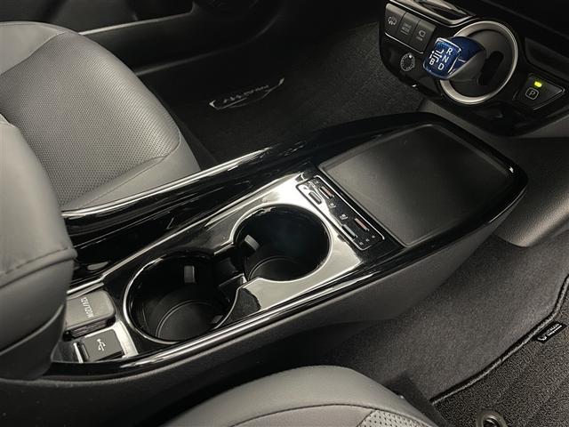 プリウスＰＨＶ Ａプレミアム　ＬＥＤライト　点検記録簿　横滑り防止機能　イモビライザー　ＥＴＣ　Ｂカメラ　パワステ　オートエアコン　ドラレコ　ＡＣ１００Ｖ電源　パワーウィンドウ　アルミ　ＡＢＳ　クルコン　メモリーナビ　エアバッグ（35枚目）