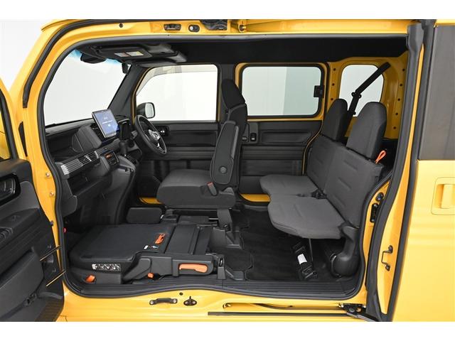 Ｎ－ＶＡＮ＋スタイル ファン・ホンダセンシング　メモリナビ　イモビライザー　後カメラ　横滑り防止　キーフリーシステム　地デジ　フルオートエアコン　ＬＥＤ　スマートキー　ＰＷ　運転席エアバッグ　ＤＶＤ再生　Ｗエアバッグ　ＥＴＣ　クルコン　記録簿有り（17枚目）