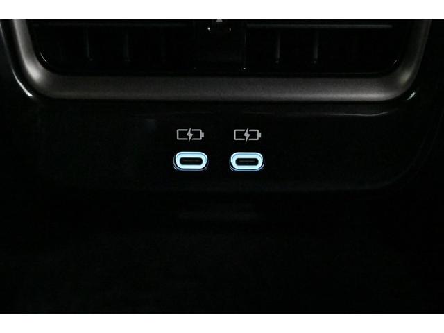 ���[�d�p�t�r�a�[�q�Q�i�Z���^�[�R���\�[���㕔�ɑ����j