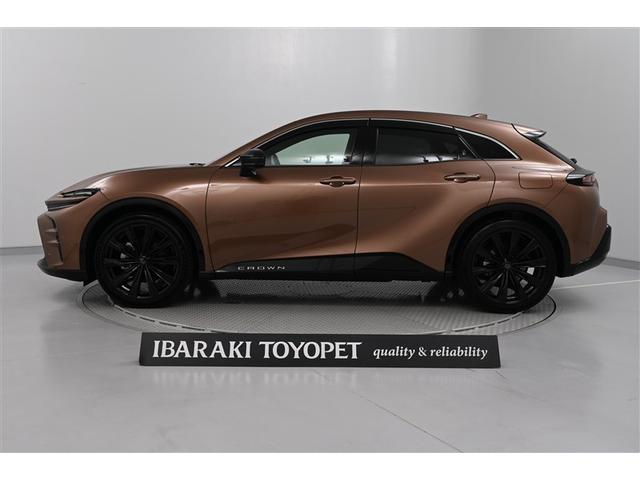 クラウンスポーツ Ｚ　ＡＷＤ　フルセグテレビ　１オーナー　ＥＴＣ車載器　ＴＶナビ　クルコン　横滑り防止装置　エアバッグ　本革　ＡＣ１００Ｖ　ミュージックプレイヤー接続可　メモリナビ　ドラレコ　キーレス　盗難防止装置　ＡＢＳ（4枚目）