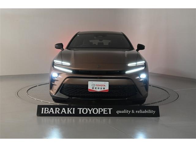 クラウンスポーツ Ｚ　ＡＷＤ　フルセグテレビ　１オーナー　ＥＴＣ車載器　ＴＶナビ　クルコン　横滑り防止装置　エアバッグ　本革　ＡＣ１００Ｖ　ミュージックプレイヤー接続可　メモリナビ　ドラレコ　キーレス　盗難防止装置　ＡＢＳ（6枚目）