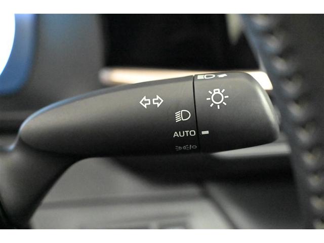 クラウンスポーツ Ｚ　ＡＷＤ　フルセグテレビ　１オーナー　ＥＴＣ車載器　ＴＶナビ　クルコン　横滑り防止装置　エアバッグ　本革　ＡＣ１００Ｖ　ミュージックプレイヤー接続可　メモリナビ　ドラレコ　キーレス　盗難防止装置　ＡＢＳ（20枚目）