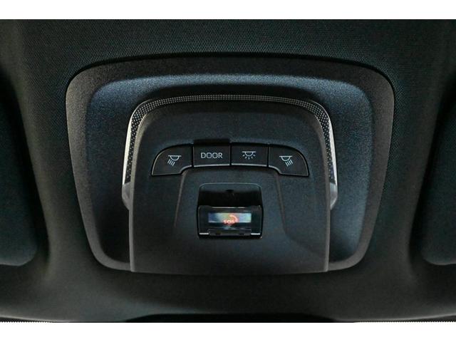 クラウンスポーツ Ｚ　ＡＷＤ　フルセグテレビ　１オーナー　ＥＴＣ車載器　ＴＶナビ　クルコン　横滑り防止装置　エアバッグ　本革　ＡＣ１００Ｖ　ミュージックプレイヤー接続可　メモリナビ　ドラレコ　キーレス　盗難防止装置　ＡＢＳ（29枚目）