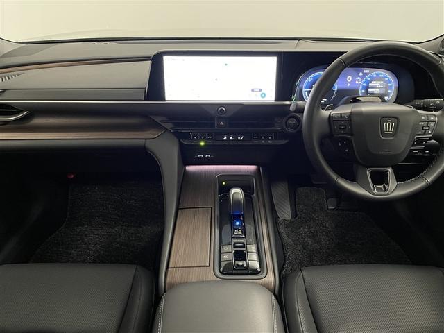 クラウン Ｚ　ムーンルーフ　レザーシート　ＬＥＤヘッドライト　１オナ　地デジＴＶ　ＡＢＳ　ＡＣ１００Ｖ　パワーシート　バックモニター　スマートキー　ＥＴＣ　アルミホイール　エアコン　盗難防止装置　メモリーナビ（2枚目）