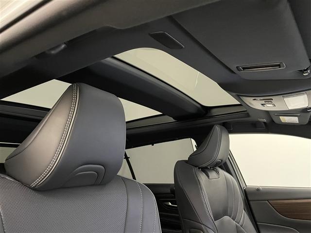 クラウン Ｚ　ムーンルーフ　レザーシート　ＬＥＤヘッドライト　１オナ　地デジＴＶ　ＡＢＳ　ＡＣ１００Ｖ　パワーシート　バックモニター　スマートキー　ＥＴＣ　アルミホイール　エアコン　盗難防止装置　メモリーナビ（3枚目）