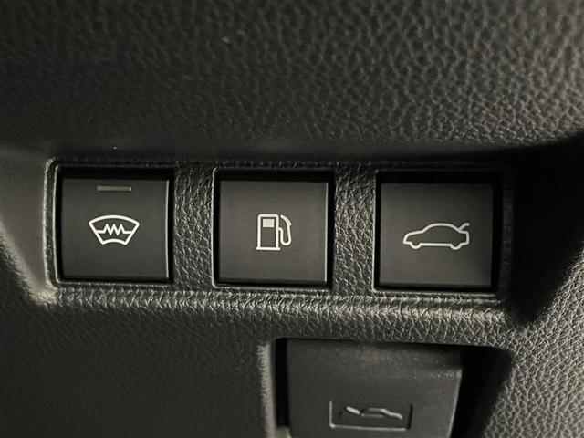 クラウン Ｚ　ムーンルーフ　レザーシート　ＬＥＤヘッドライト　１オナ　地デジＴＶ　ＡＢＳ　ＡＣ１００Ｖ　パワーシート　バックモニター　スマートキー　ＥＴＣ　アルミホイール　エアコン　盗難防止装置　メモリーナビ（26枚目）