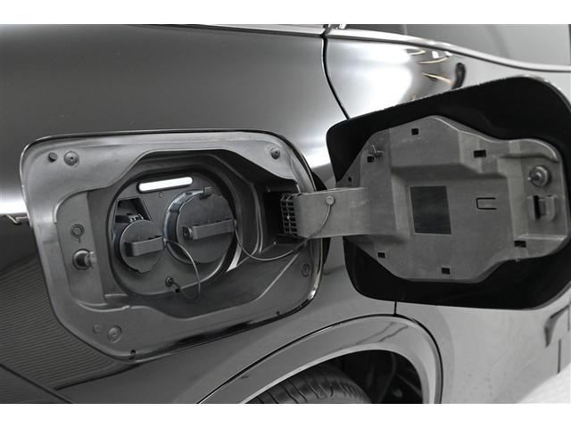 クラウンスポーツ ＲＳ　記録簿　黒革シート　サンルーフ　メモリーナビ　ナビＴＶ　地デジ　バックカメラ　ＥＴＣ　４ＷＤ　ミュージックプレイヤー接続可　パワーシート　クルーズコントロール　盗難防止装置　横滑り防止機能　キーレス（5枚目）