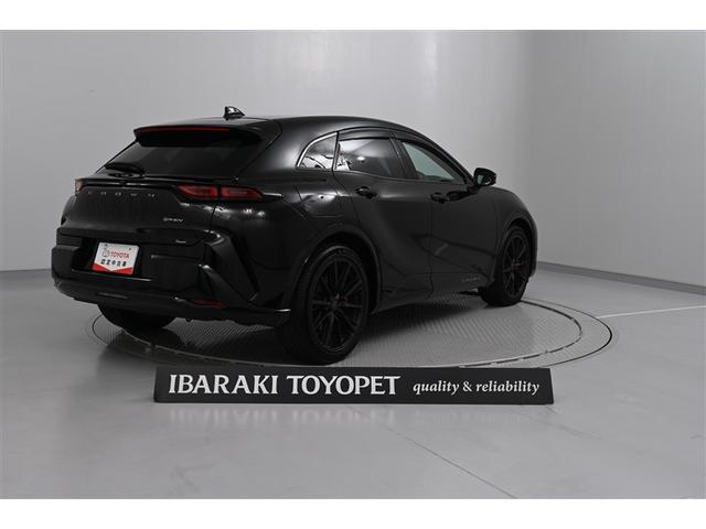 クラウンスポーツ ＲＳ　記録簿　黒革シート　サンルーフ　メモリーナビ　ナビＴＶ　地デジ　バックカメラ　ＥＴＣ　４ＷＤ　ミュージックプレイヤー接続可　パワーシート　クルーズコントロール　盗難防止装置　横滑り防止機能　キーレス（7枚目）