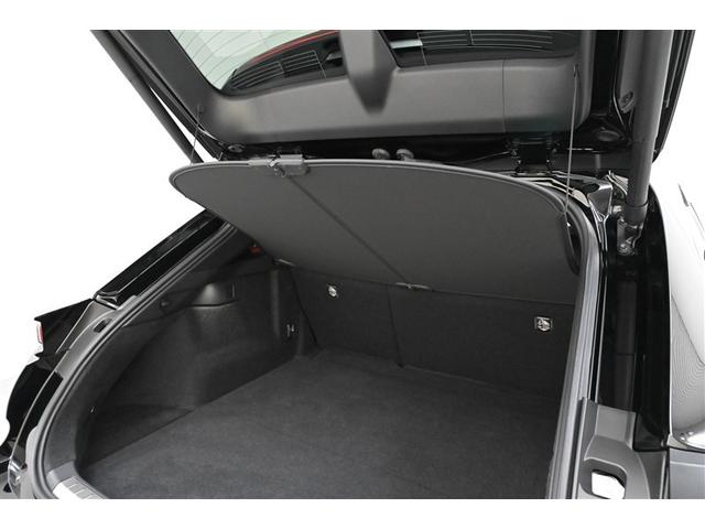 クラウンスポーツ ＲＳ　記録簿　黒革シート　サンルーフ　メモリーナビ　ナビＴＶ　地デジ　バックカメラ　ＥＴＣ　４ＷＤ　ミュージックプレイヤー接続可　パワーシート　クルーズコントロール　盗難防止装置　横滑り防止機能　キーレス（22枚目）