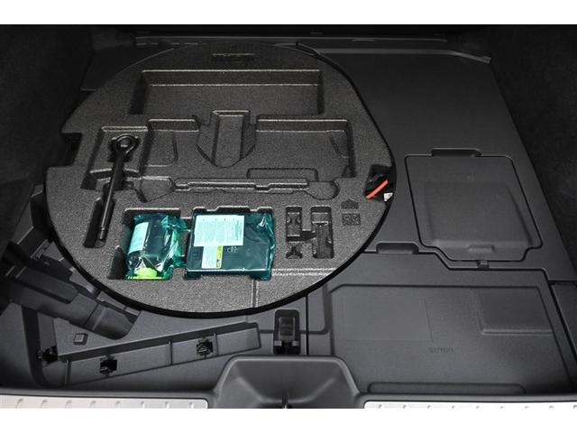 クラウンスポーツ ＲＳ　記録簿　黒革シート　サンルーフ　メモリーナビ　ナビＴＶ　地デジ　バックカメラ　ＥＴＣ　４ＷＤ　ミュージックプレイヤー接続可　パワーシート　クルーズコントロール　盗難防止装置　横滑り防止機能　キーレス（36枚目）