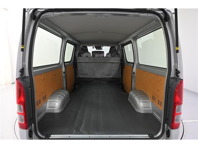 ハイエースバン ＤＸ　ＡＣ１００Ｖ電源　プリクラッシュセーフティ　メンテナンスノート　ドラレコ　エアバック　リモコンキー　パワーステアリング　セキュリティーアラーム　バックモニター　エアコン　パワーウインドウ　ＥＴＣ（15枚目）