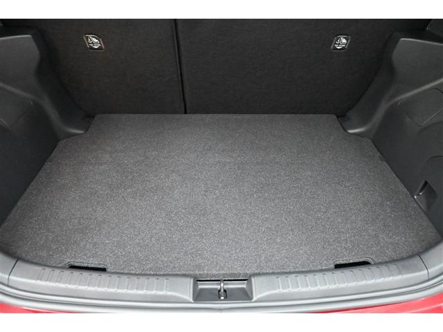 ヤリス Ｚ　サイドＳＲＳ　ＡＡＣ　バックモニタ　スマキー　横滑防止装置　キーフリー　アルミ　ＬＥＤランプ　パワーウインドウ　定期点検記録簿　助手席エアバック　クルコン　エアバッグ　パワーステアリング　ＡＢＳ（18枚目）