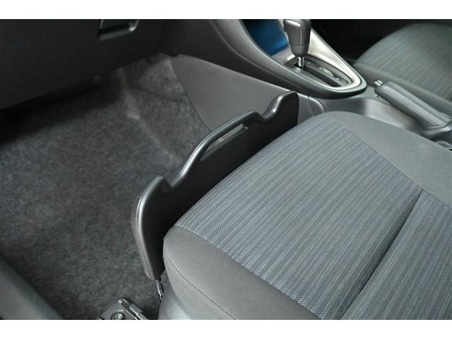 ヤリス Ｚ　サイドＳＲＳ　ＡＡＣ　バックモニタ　スマキー　横滑防止装置　キーフリー　アルミ　ＬＥＤランプ　パワーウインドウ　定期点検記録簿　助手席エアバック　クルコン　エアバッグ　パワーステアリング　ＡＢＳ（31枚目）