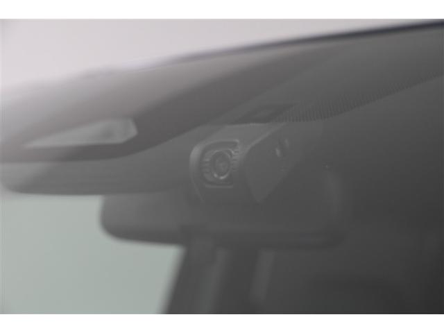 ヴォクシー ハイブリッドS-G 地デジ Bカメラ LEDライト ダブルエアコン ミュージックプレイヤー接続可 両側電動スライドドア DVD再生 記録簿 1オナ ETC ドラレコ オートクルーズコントロール VSC 4WD 寒冷地仕様(3枚目)