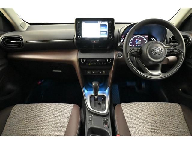 ヤリスクロス Ｚ　バックモニタ　横滑り防止システム　ナビ＆ＴＶ　イモビ　カーテンエアバッグ　クルーズＣ　エアコン　スマートキ－　アルミ　地デジ　キーフリー　パワステ　ダブルエアバック　ＬＥＤヘット　エアバッグ　記録簿有（2枚目）