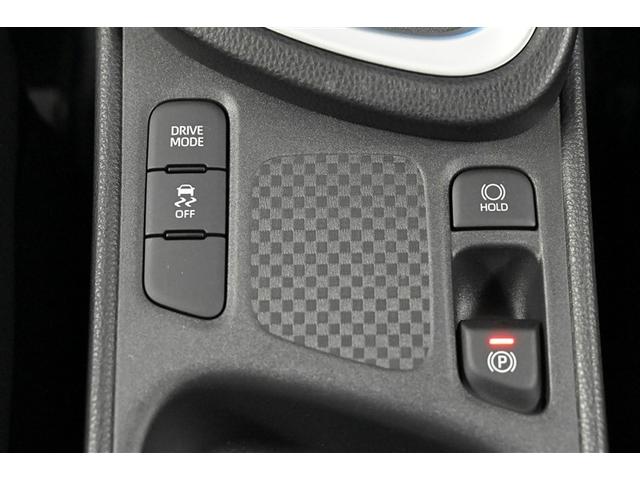 ヤリスクロス Ｚ　バックモニタ　横滑り防止システム　ナビ＆ＴＶ　イモビ　カーテンエアバッグ　クルーズＣ　エアコン　スマートキ－　アルミ　地デジ　キーフリー　パワステ　ダブルエアバック　ＬＥＤヘット　エアバッグ　記録簿有（28枚目）