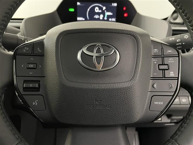 �X�e�A�����O�X�C�b�`�@�����@���}���`�C���t�H���[�V�����f�B�X�v���C�\���ؑցA���I�[�f�B�I�A�����[�_�[�N���[�Y�R���g���[���Ȃǂ̑��삪�s���܂��B