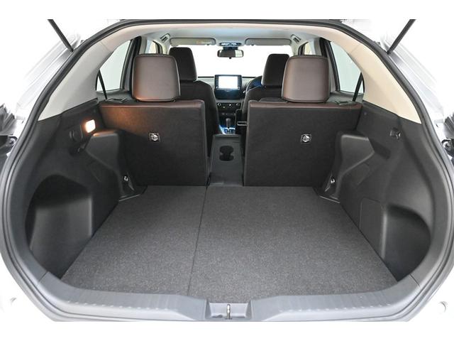 ヤリスクロス ハイブリッドＺ　スマートキ　ＤＶＤプレーヤー　衝突軽減ブレーキ　リヤカメラ　点検記録簿　ＬＥＤヘッドライ　ＥＳＣ　クルーズＣ　パワーステアリング　アルミホイール　ＥＴＣ車載器　運転席パワーシート　イモビ　キーフリー（18枚目）