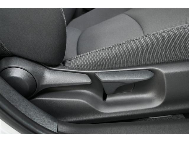 �^�]�Ȃɂ̓��N���C�j���O�{�V�[�g�㉺�A�W���X�^�[���o�[�𑕔��B