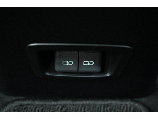 ���[�d�p�t�r�a�[�q�i�R���\�[���{�b�N�X�w�ʂɑ����j