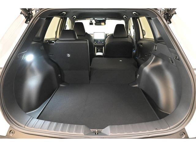 ���V�т̉\��������ɍL����V�[�g�A�����W�B�i�摜�F�����V�[�g�Б��O�|���j�@���U�F�S�����|���ŁA��Ȃɐl���悹���܂܁A���ڕ���ςނ��Ƃ��\�B