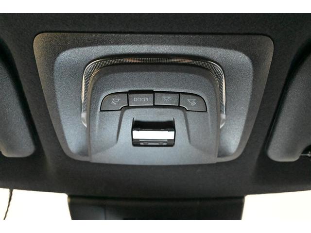 ���O�ȓV��ɂ͉^�]�ȁA����Ȃ�ʁX�ɏƂ点��p�[�\�i�������v�𑕔��B