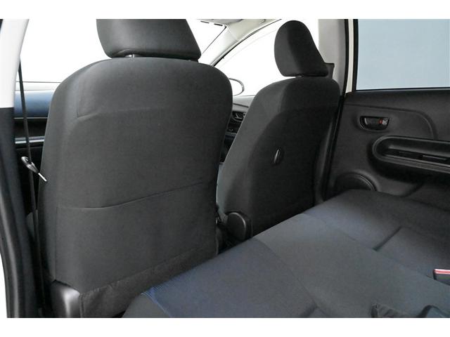 アクア Ｓ　衝突軽減Ｂ　セキュリティー　キーレススタート　両席エアバッグ　スマートキーシステム　取説記録簿　バックモニタ　ＡＴエアコン　ＶＳＣ　地デジテレビ　ＬＥＤヘットライト　運転席エアバッグ　ＡＵＸ　ＥＴＣ付（29枚目）