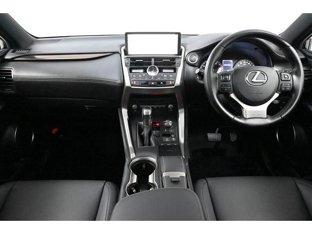 NX NX300ブロンズエディション パノラマルーフ 衝突軽減ブレーキ オートクルーズコントロール 横滑り防止装置 バックモニター LEDヘッドライト ドライブレコーダー スマートキー アイドリングストップ パワーシート メモリーナビ(2枚目)