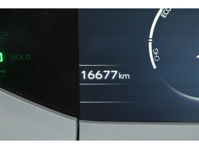 プリウス Ｚ　Ｒカメラ　フルセグ地デジＴＶ　フルオートエアコン　サイドエアバッグ　メモリーナビゲーション　ＥＳＣ　ナビＴＶ　パワーステアリング　アルミ　Ｐシート　エアロ　インテリキー　整備記録簿　パワーウインドウ（9枚目）