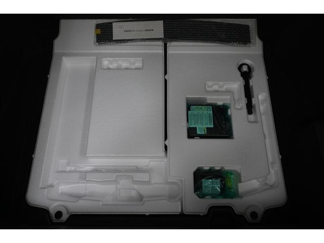 プリウス Ｚ　Ｒカメラ　フルセグ地デジＴＶ　フルオートエアコン　サイドエアバッグ　メモリーナビゲーション　ＥＳＣ　ナビＴＶ　パワーステアリング　アルミ　Ｐシート　エアロ　インテリキー　整備記録簿　パワーウインドウ（33枚目）