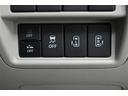 ■車線逸脱、■DCBS、■ESP OFF、■パワースライドドア 各スイッチ装備