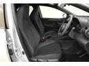 運転席/助手席です。 ヘッドレスト一体型です。ヘッドレスト分割型と違い、まるで包み込まれるような座り心地です。