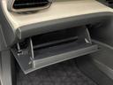 助手席グローブボックス　装備。　車検証や取扱説明書を保管するのに便利です。