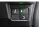 Ｇ・Ｌターボホンダセンシング　フルセ　両側ＰＷスライドドア　Ｂモニタ　Ｉストップ　セキュリティー　点検記録簿　クルーズコントロール　ナビＴＶ　キーレスエントリー　ＶＳＡ　ベンチＳ　ＬＥＤランプ　助手席エアバック　ＰＷ　サイドＳＲＳ（24枚目）