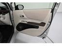 Ｇ　衝突回避ブレーキ　アイドリング　点検記録簿　スマートキ　テレビ　キーレスエントリー　助手席エアバック　横滑防止　ウォークスルー　ＥＴＣ車載器　セキュリティアラーム　エアコン　ワンセグ　エアバック　３列（34枚目）