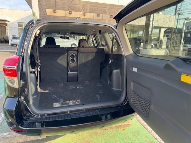 ヴァンガード ２４０Ｓ　盗難防止　キーフリー　点検記録簿　Ｂカメ　ＥＴＣ車載器　ナビＴＶ　パワーステアリング　パワーウィンド　アルミホイール　エアコン　ＡＢＳ　ＡＵＸ　３列シート　カーテンエアバッグ　ワンセグ　メモリーナビ（20枚目）