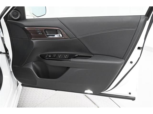 アコードハイブリッド ＥＸ　サイドＳＲＳ　ＴＶナビ　ＬＥＤヘッドランプ　リヤカメラ　ＥＴＣ車載器　アルミ　地デジ　スマキー　フルオートエアコン　ＤＶＤ再生可能　電動パワーシート　クルコン　キーレス　エアバッグ　記録簿（37枚目）