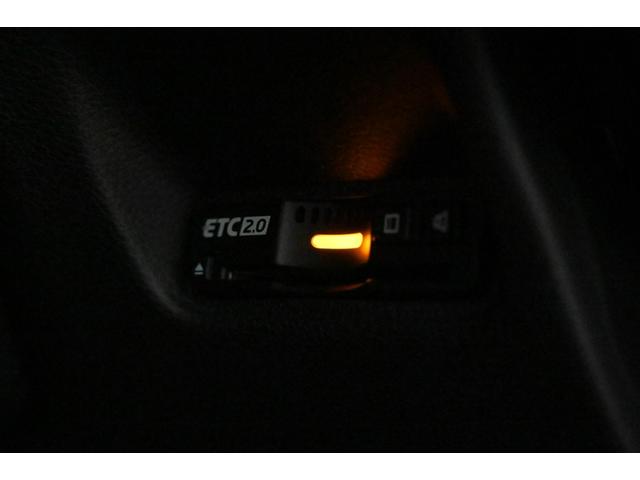シビック ハッチバック　追突軽減ブレーキ　盗難防止装置　ミュージックプレイヤー接続可　アルミ　Ｂモニター　整備記録簿　横滑防止　ＬＥＤライト　フルセグＴＶ　スマートキー　ＡＡＣ　ナビ・ＴＶ　サイドカーテンエアバック　ＥＴＣ（13枚目）